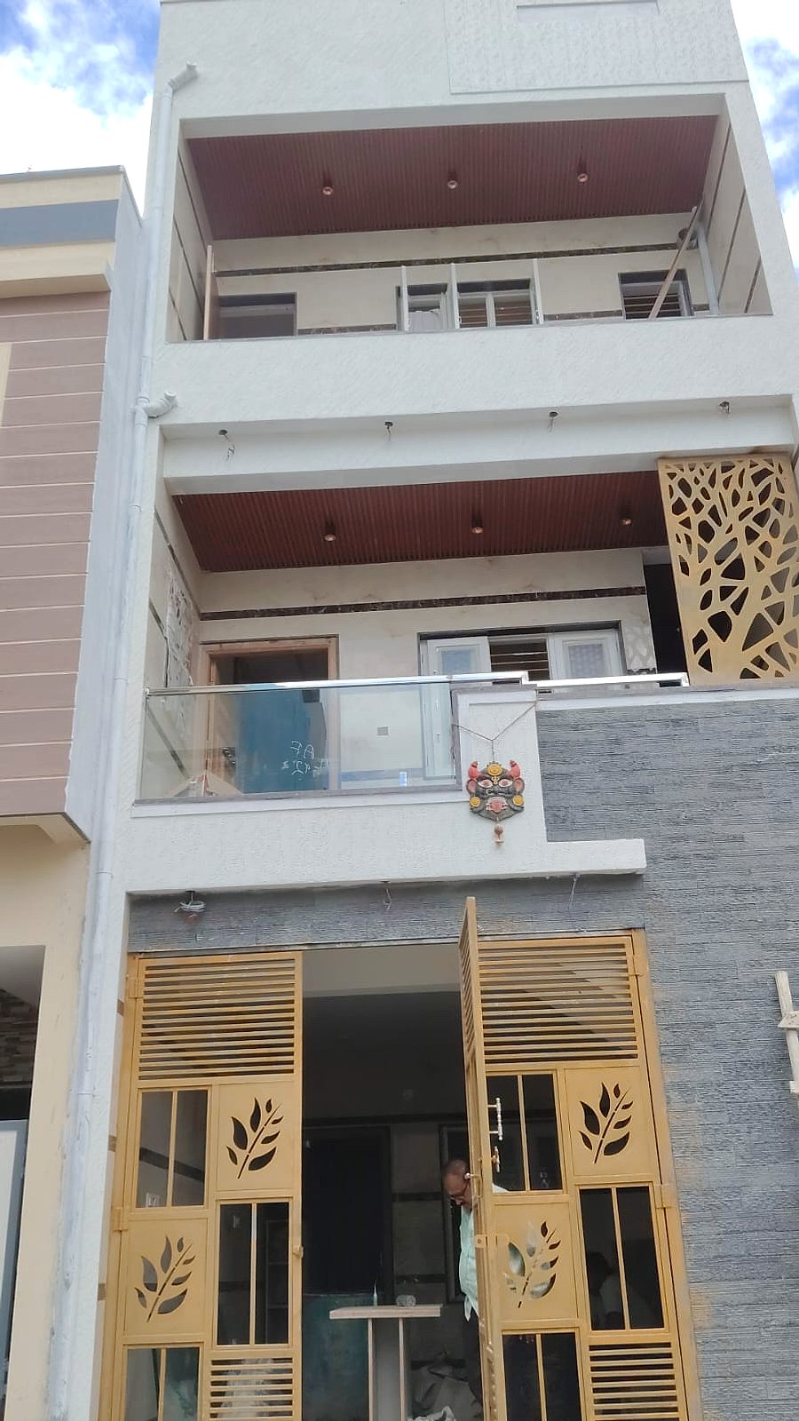 Balcony glass, screen panel