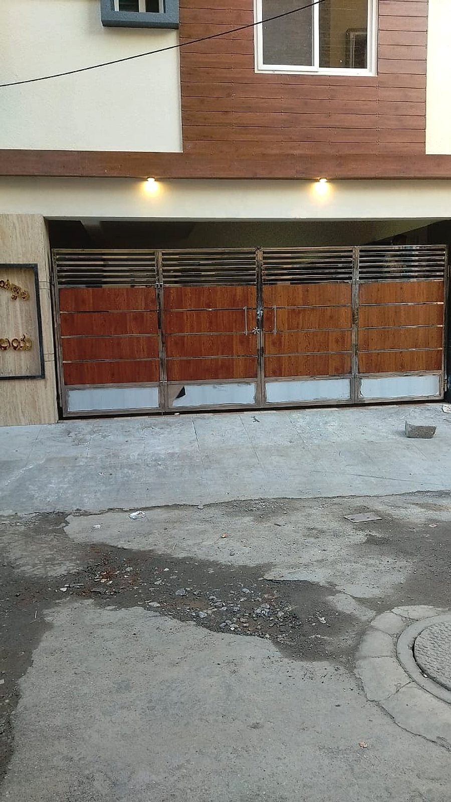 Main gate, vertical bars
